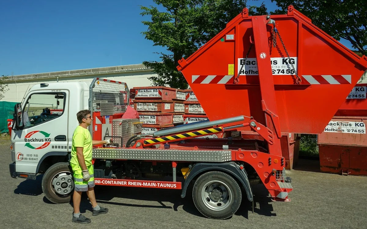 Backhus KG Containerdienst - Straßenreinigung - Winterdienst